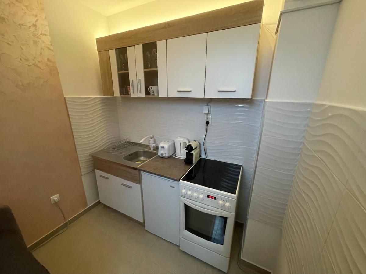 Apartman 1 Apartment Sremska Mitrovica Exterior photo
