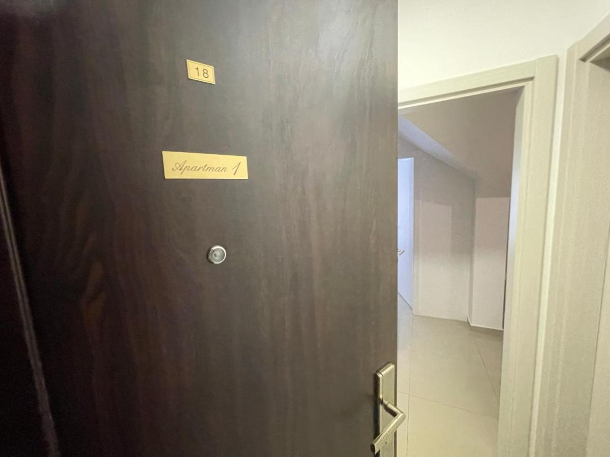 Apartman 1 Apartment Sremska Mitrovica Exterior photo